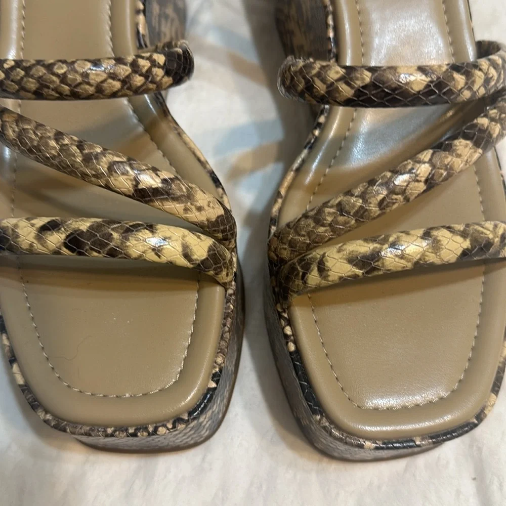 Michael Kors sandals - Picture 5 of 10